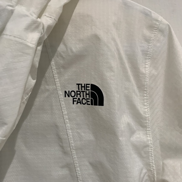Northface rain jacket - Picture 3 of 10